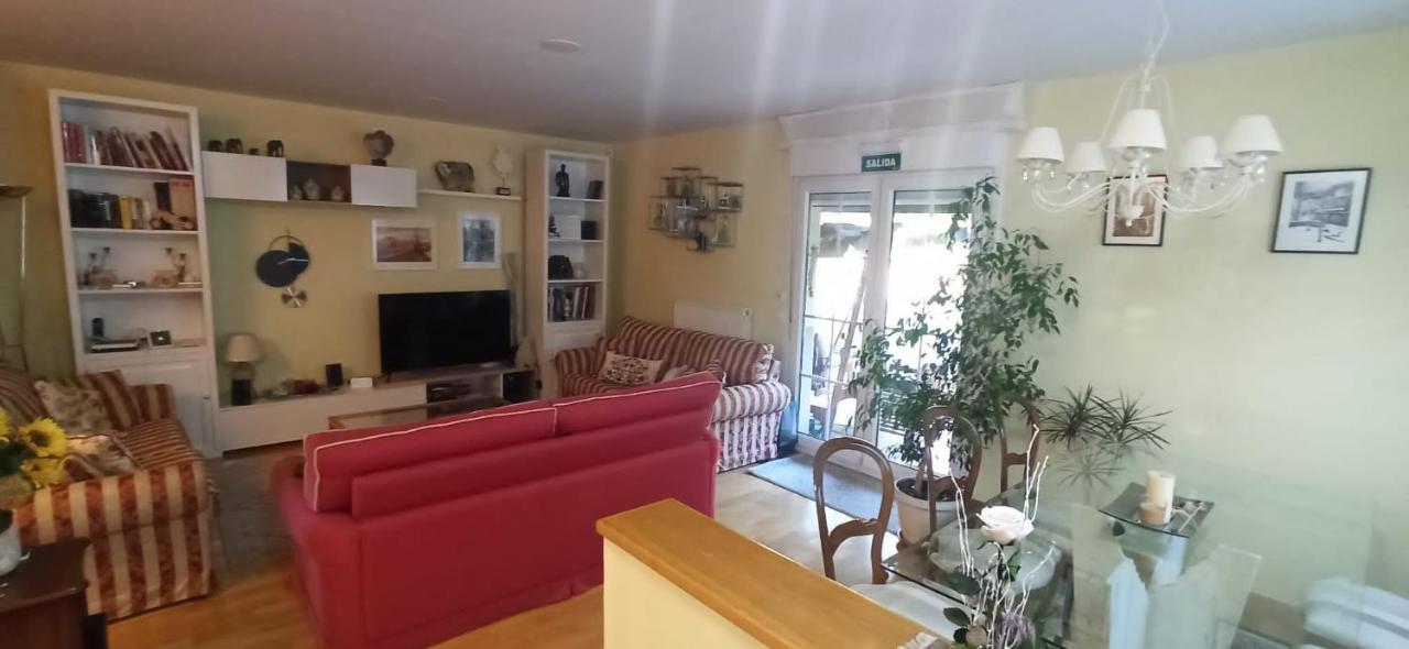 Vivienda El Olivo Con Piscina Privada Y Jardin. Βίλα Ayegui Εξωτερικό φωτογραφία